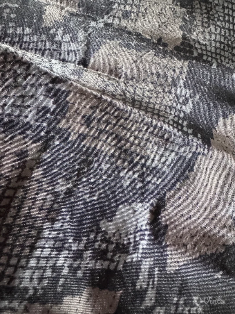 Kratka lepršava suknjica