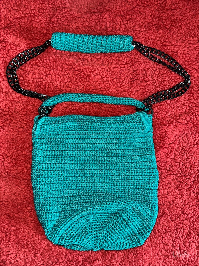 NOVA tirkizna ručno pletena torba