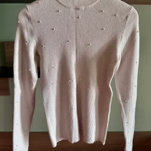 Lagana rolkica sa biserima