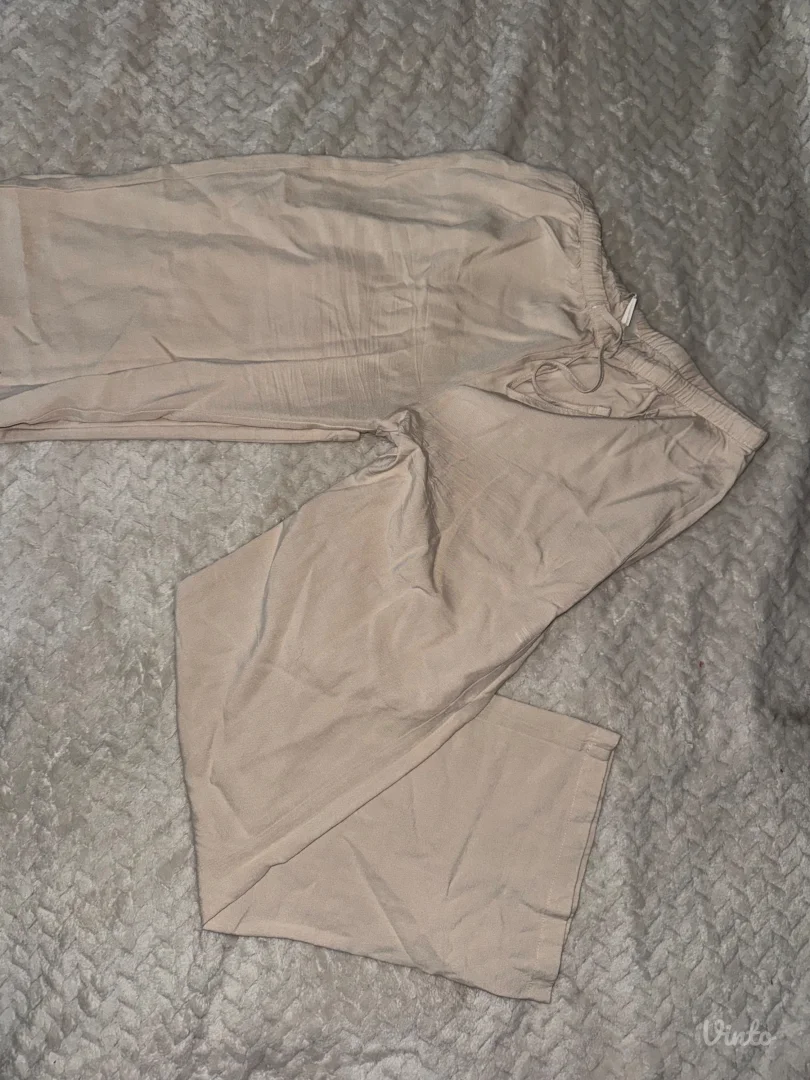 Pull & Bear lanene pantalone