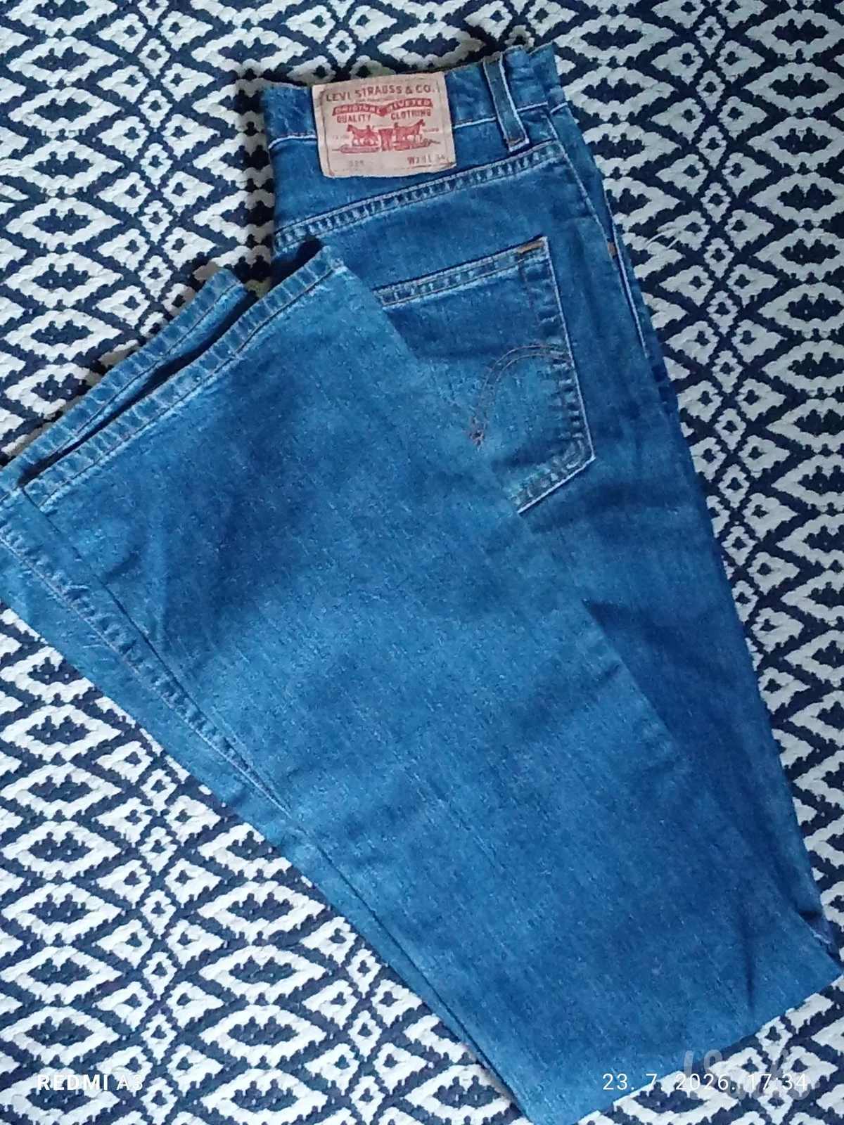 Levis 525 farmerke