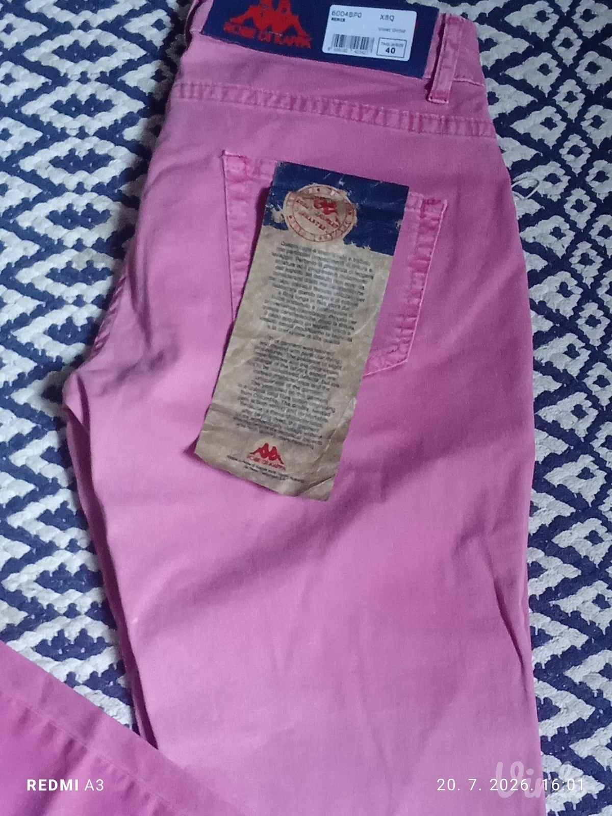 Ženske roze pantalone