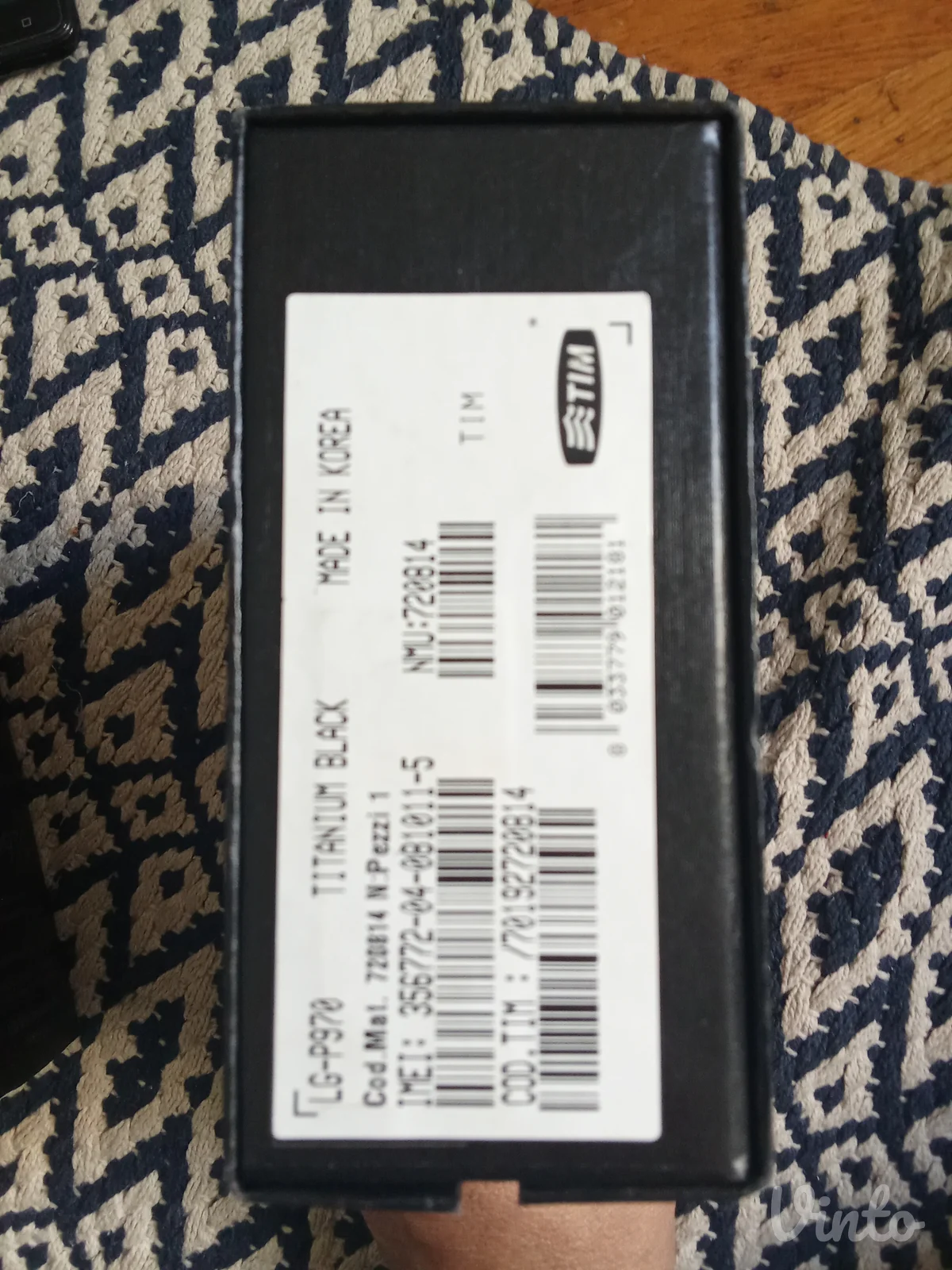LG mobilni telefon
