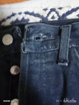 Levis 501 crne
