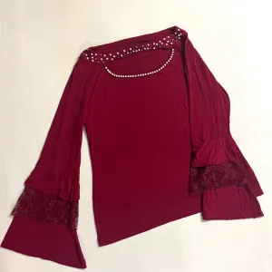 Bordo bluza sa čipkom i biserima