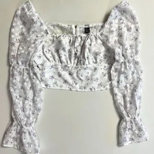 Shein cvetna krop bluza