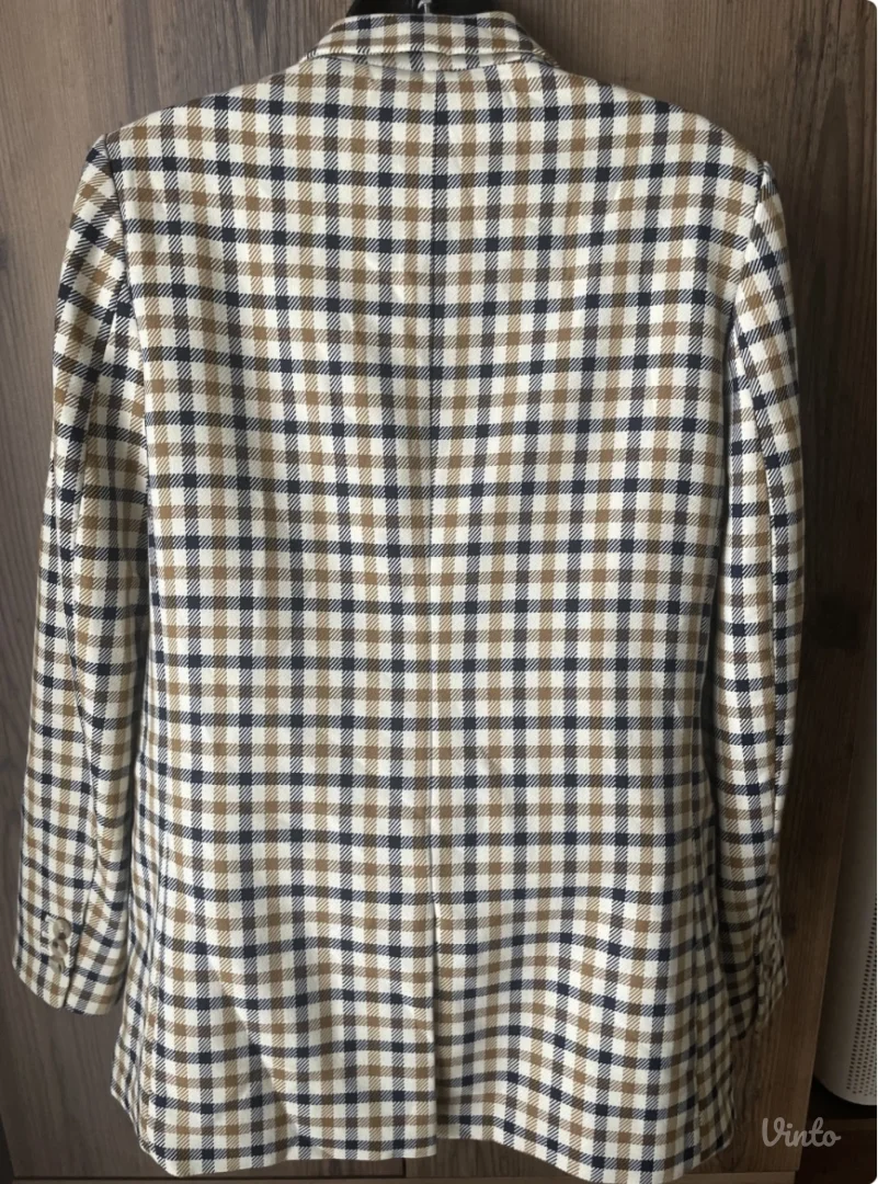 H&M prelep duzi zenski sako 38