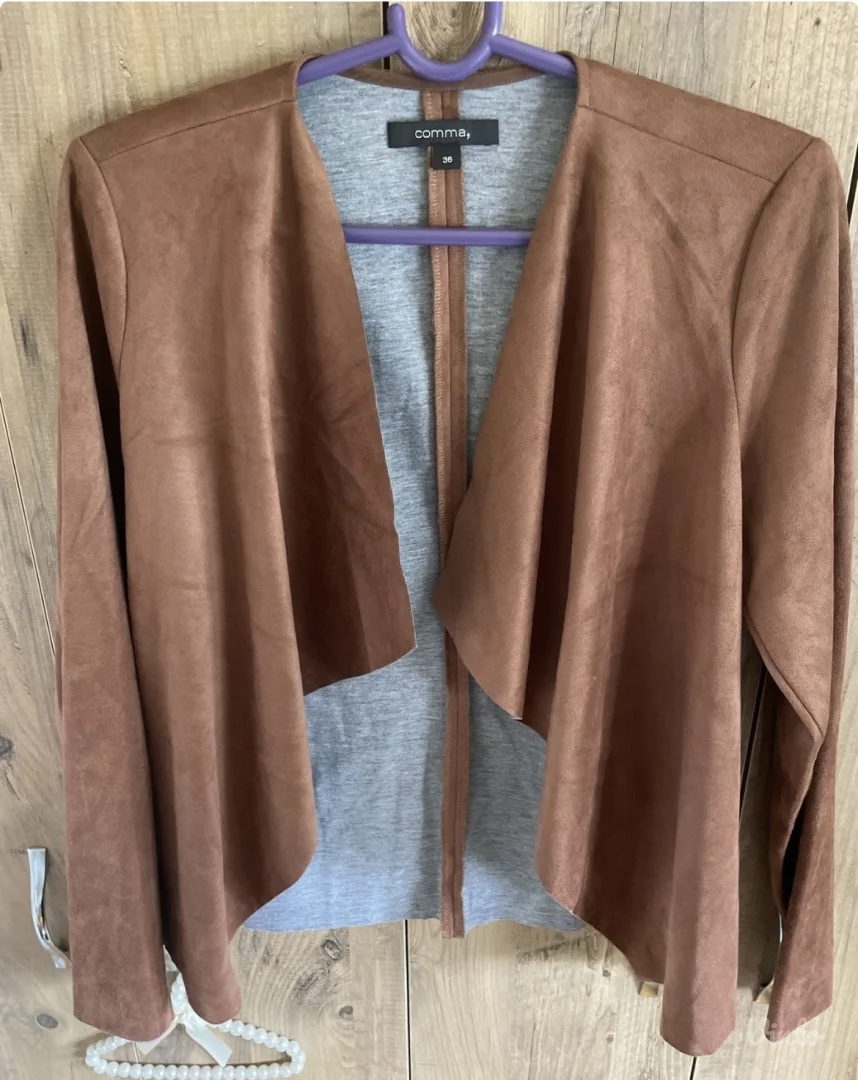 COMMA jaknica od vestackog antilopa 36 nekoriscena