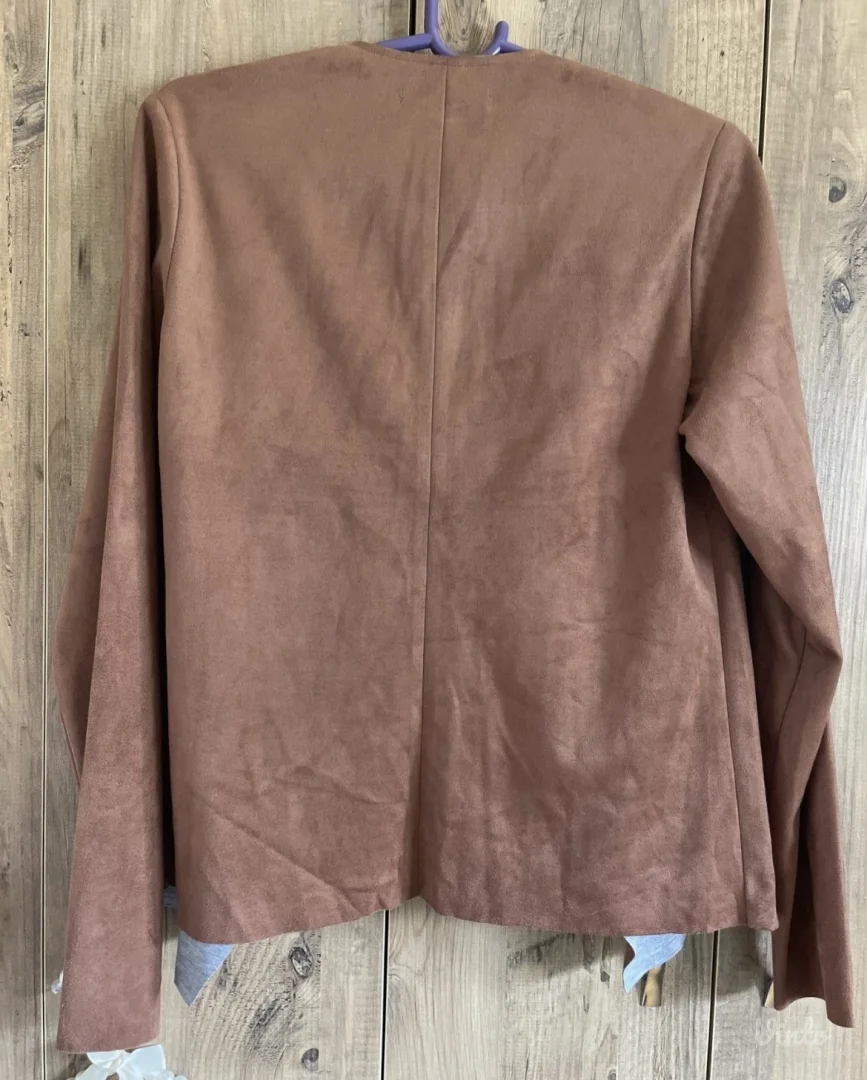 COMMA jaknica od vestackog antilopa 36 nekoriscena