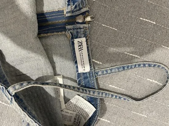 Zara top sa cirkonima