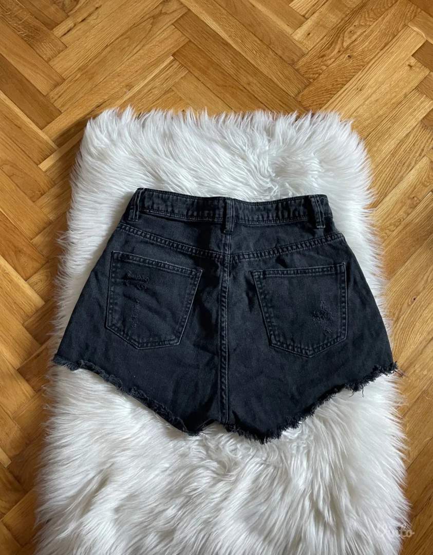 Rezervisano Bezuslovan poklon - Terranova šorts vel.XS