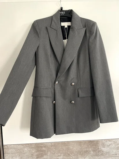 NOVO ZARA Viralni sako na preklop vel.XS