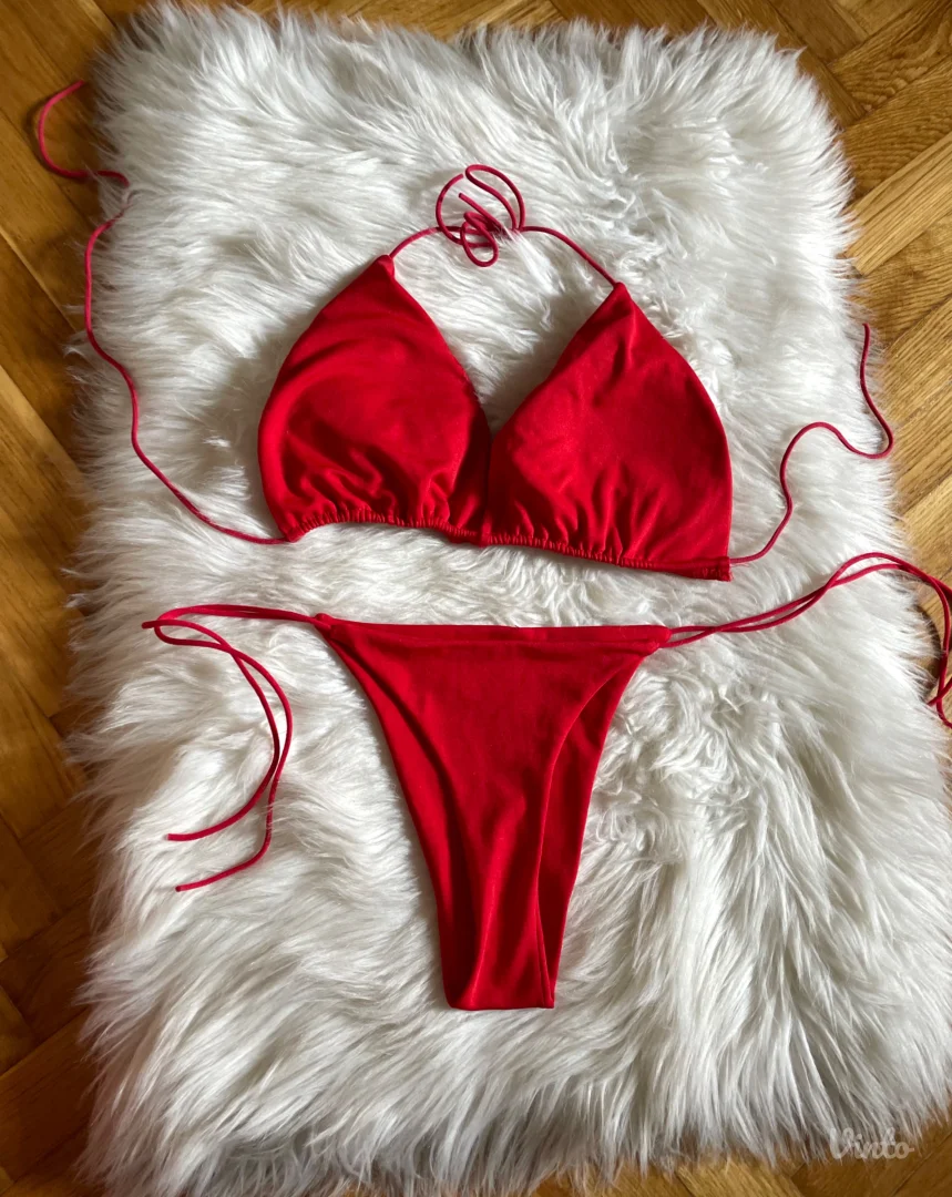 Rezervisano Bezuslovan poklon - Nov crveni kupaci vel.S