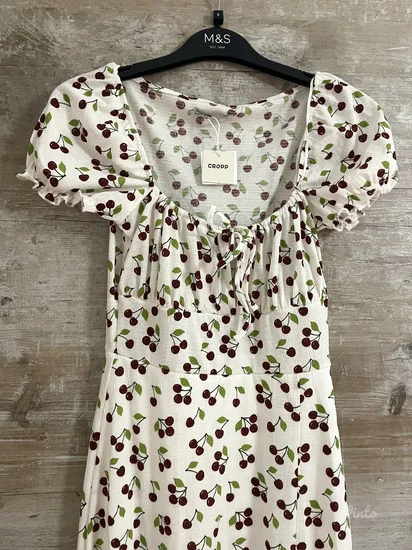 NOVO Cropp Milkmaid haljina na trešnje vel.XS