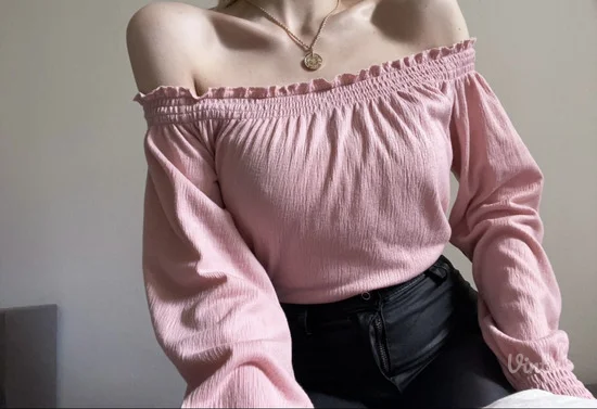 H&M Off shoulder baby roze bluza vel.S