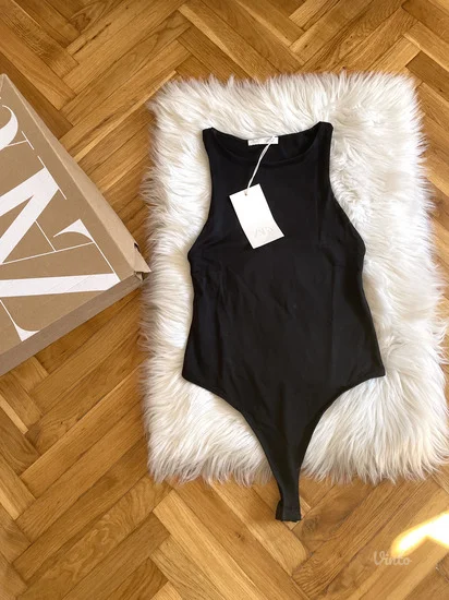 NOVO ZARA crni bodi od poliamida vel.S