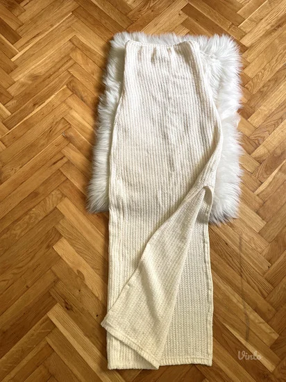 Bezuslovan poklon - Bershka uska knit haljina sa sljokicama vel.XS