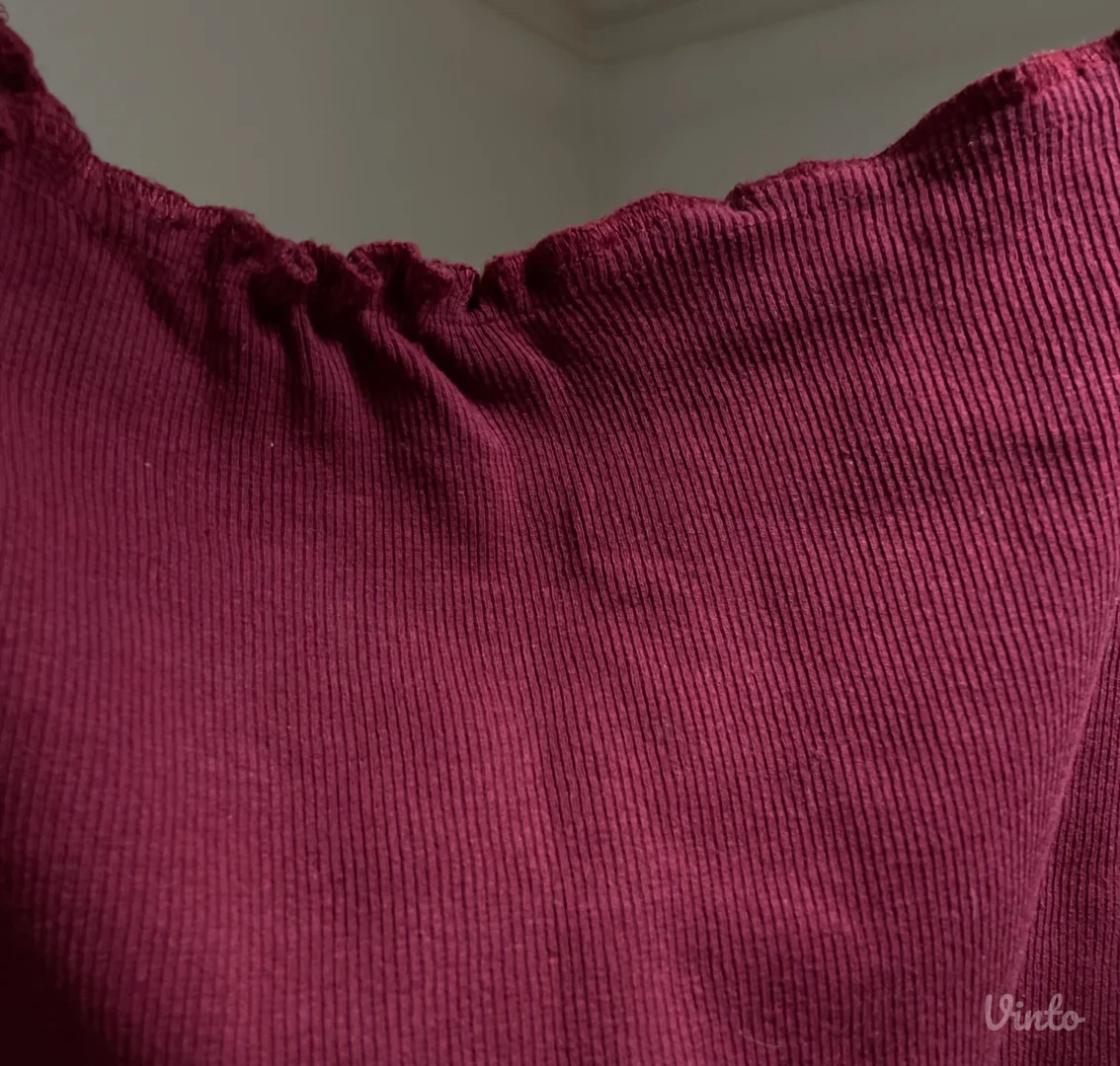 Bezuslovan poklon - Nova bordo crop majica vel.XS/S