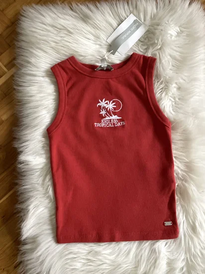 NOVO Pull&Bear letnji crop top vel.S