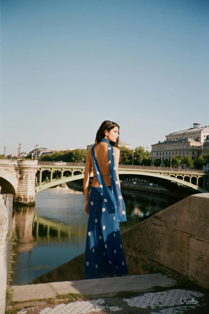 NOVO ZARA Viralna midi haljina na tufne vel.XS