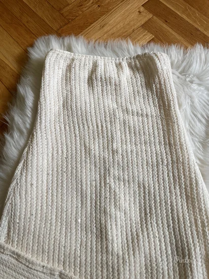 Bezuslovan poklon - Bershka uska knit haljina sa sljokicama vel.XS