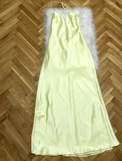 NOVO ZARA viralna satenska midi haljina vel.XS