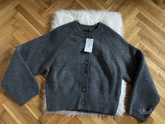 NOVO Stradivarius džemper vel.XS