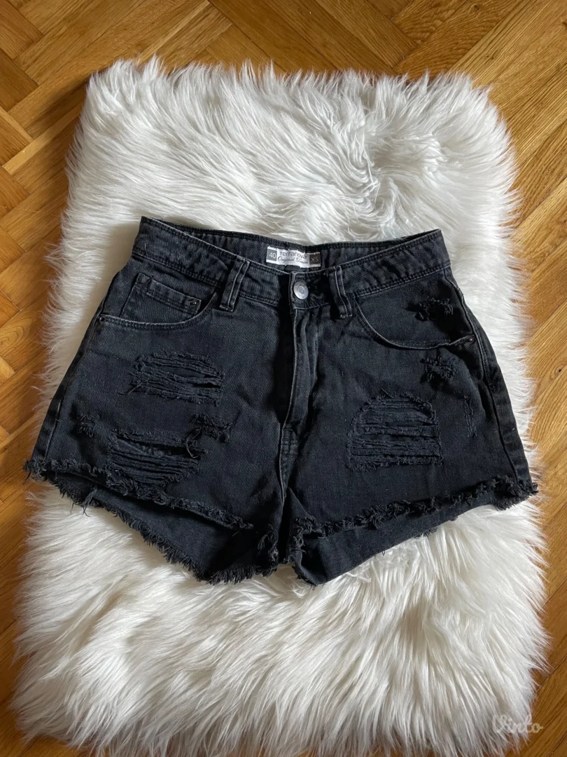 Rezervisano Bezuslovan poklon - Terranova šorts vel.XS