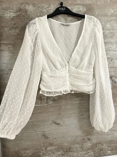 NOVO Stradivarus bela bluza vel.S