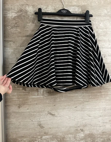 Sinsay prugasta suknja a kroj vel.S