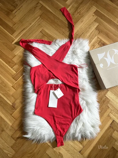 NOVO ZARA Crveni bodi na preklop vel.S