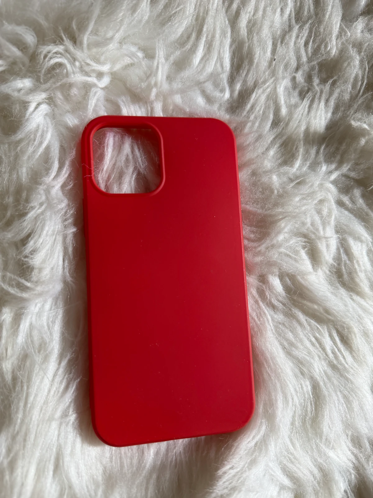 Bezuslovan poklon - Dve maske za Iphone 12