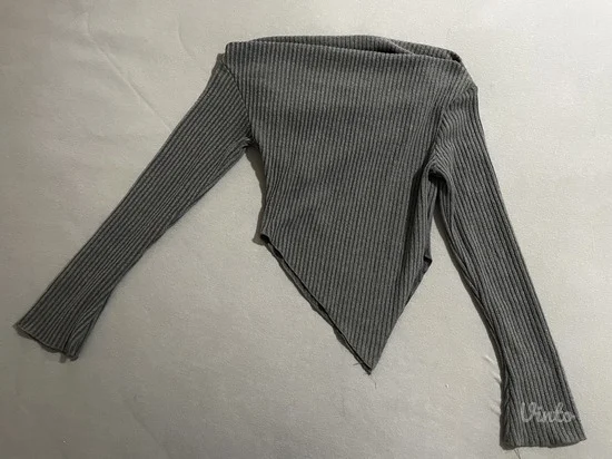 NOVO Shein off shoulder dzemper vel.S