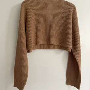 Missguided crop dzemper vel.S/M