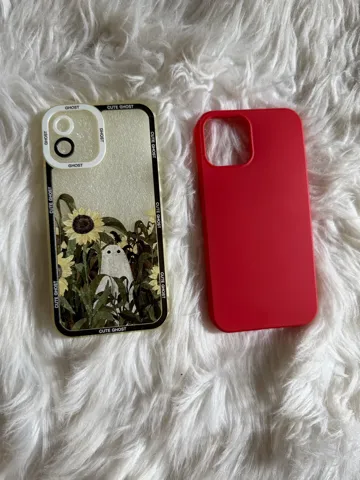 Bezuslovan poklon - Dve maske za Iphone 12