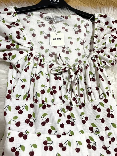 NOVO Cropp Milkmaid haljina na trešnje vel.XS