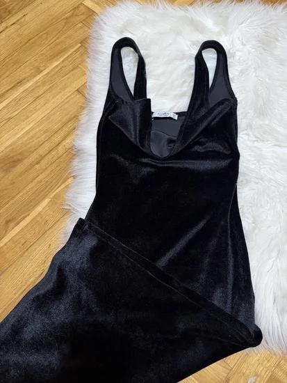 Pull and Bear plisana crna haljina vel. XS