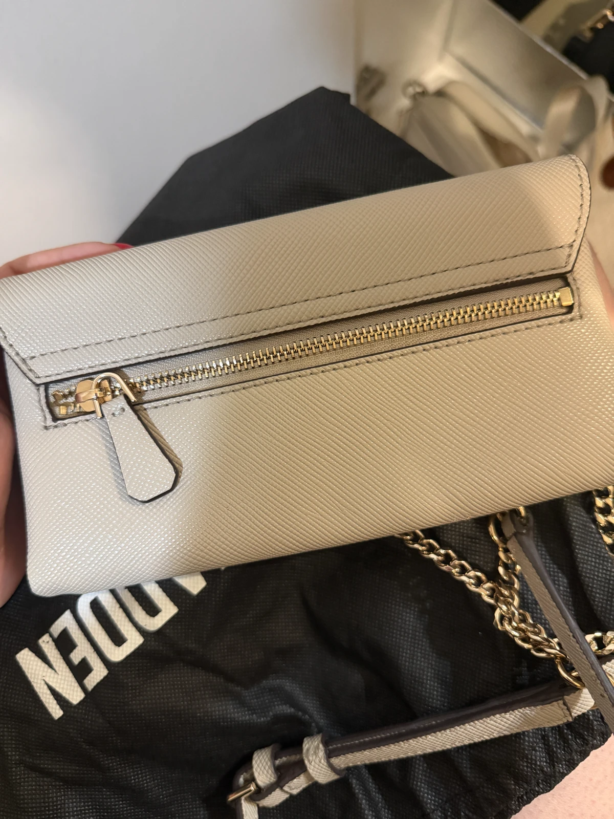 Original Guess torbica, kao nova