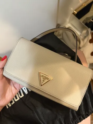 Original Guess torbica, kao nova