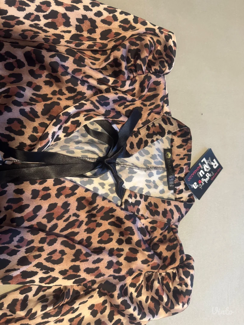 Tigrasta bluzica nova