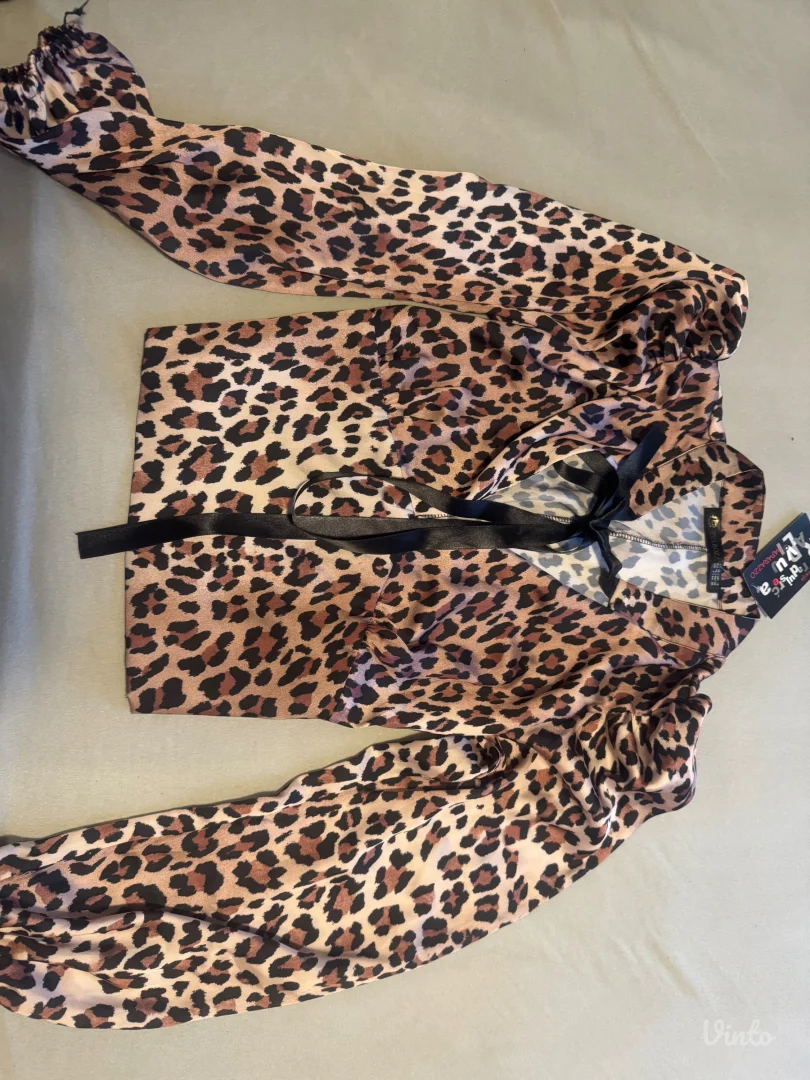 Tigrasta bluzica nova