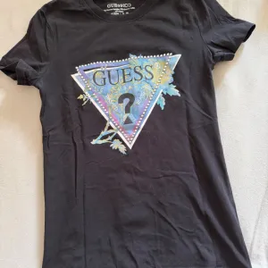Guess majica S