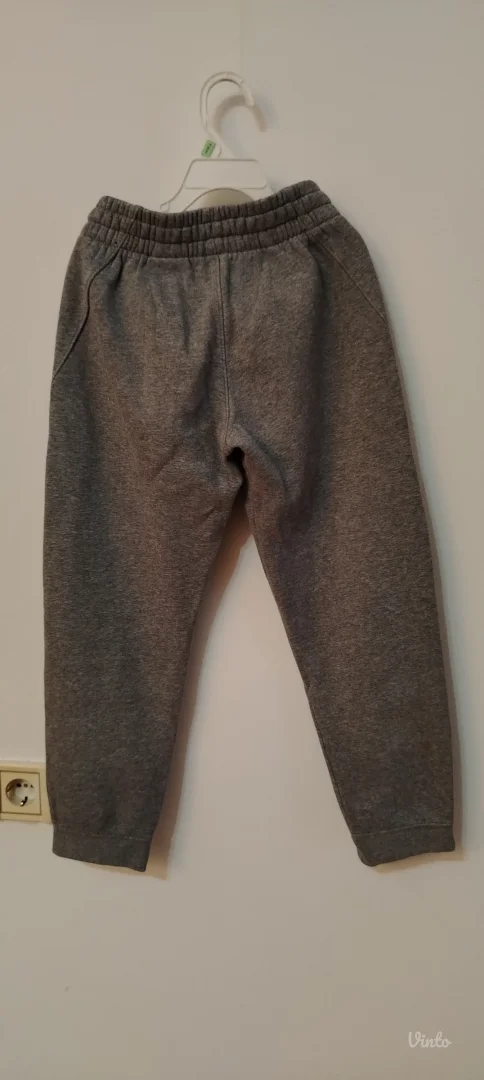 Trenerka Nike 128-137 cm