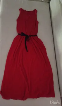Crvena dugačka haljina
