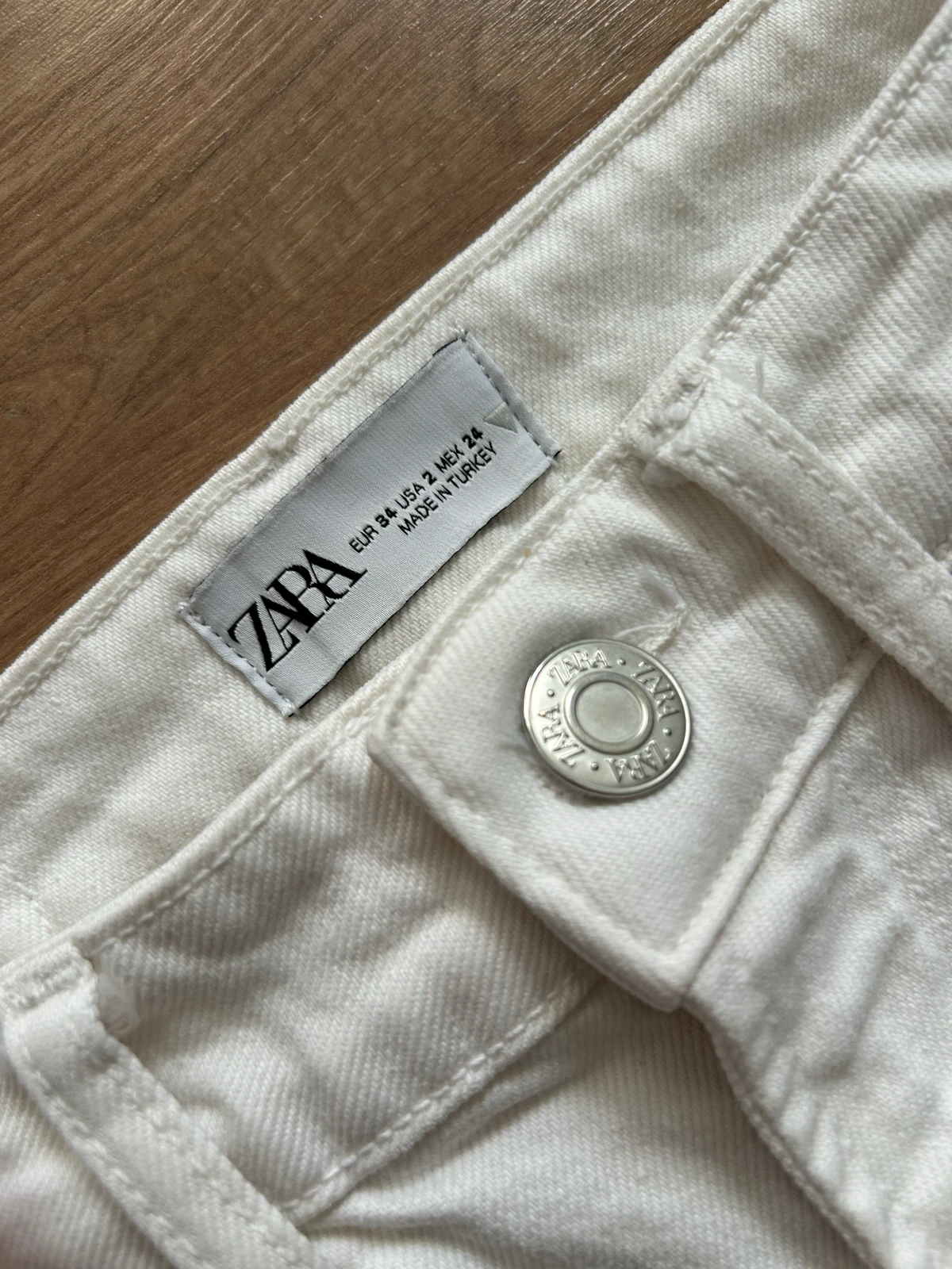 Zara- Bele farmerice