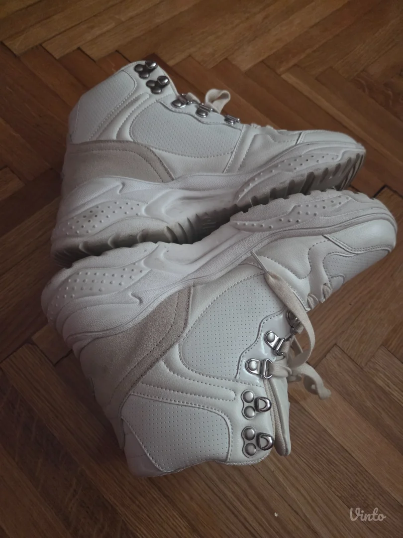 Elesse duboke patike-cipele broj 40