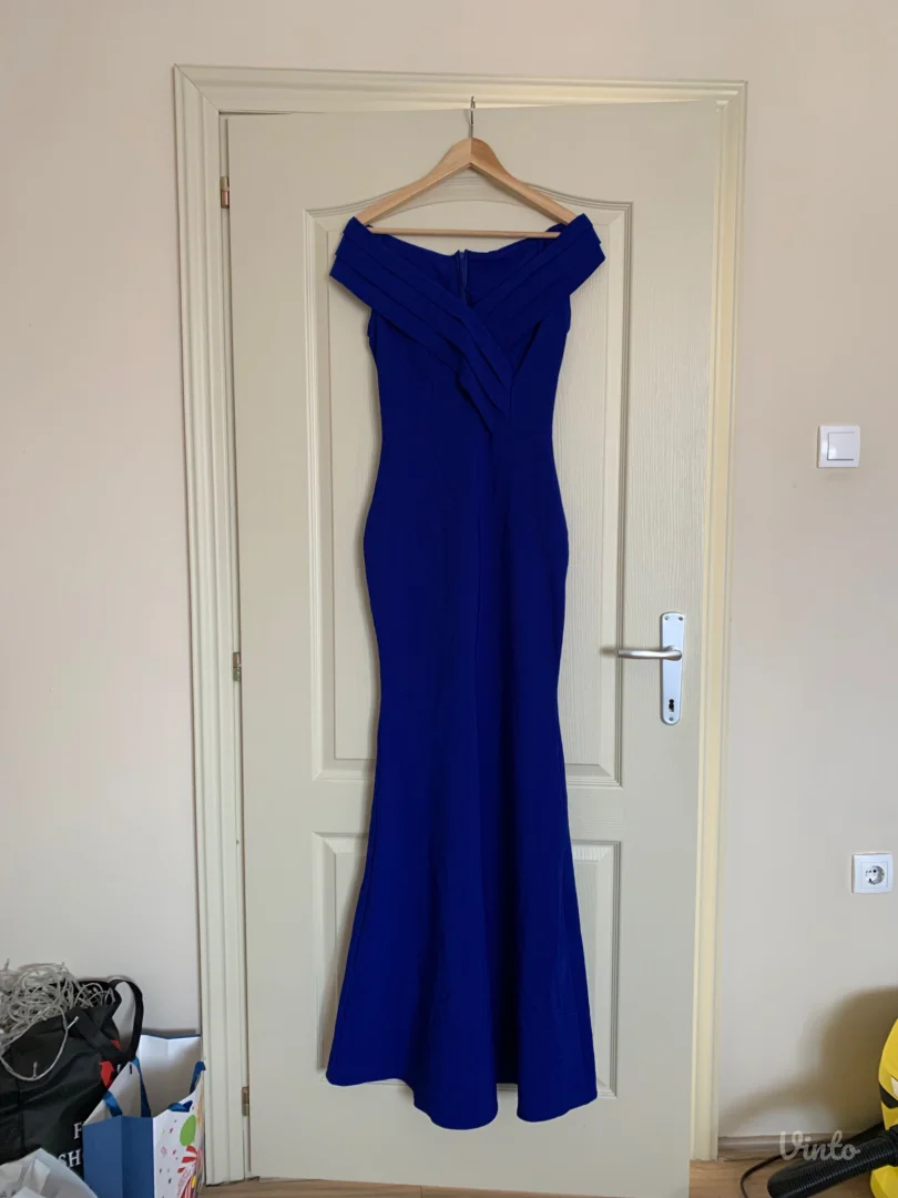 Elegantna dugacka haljina