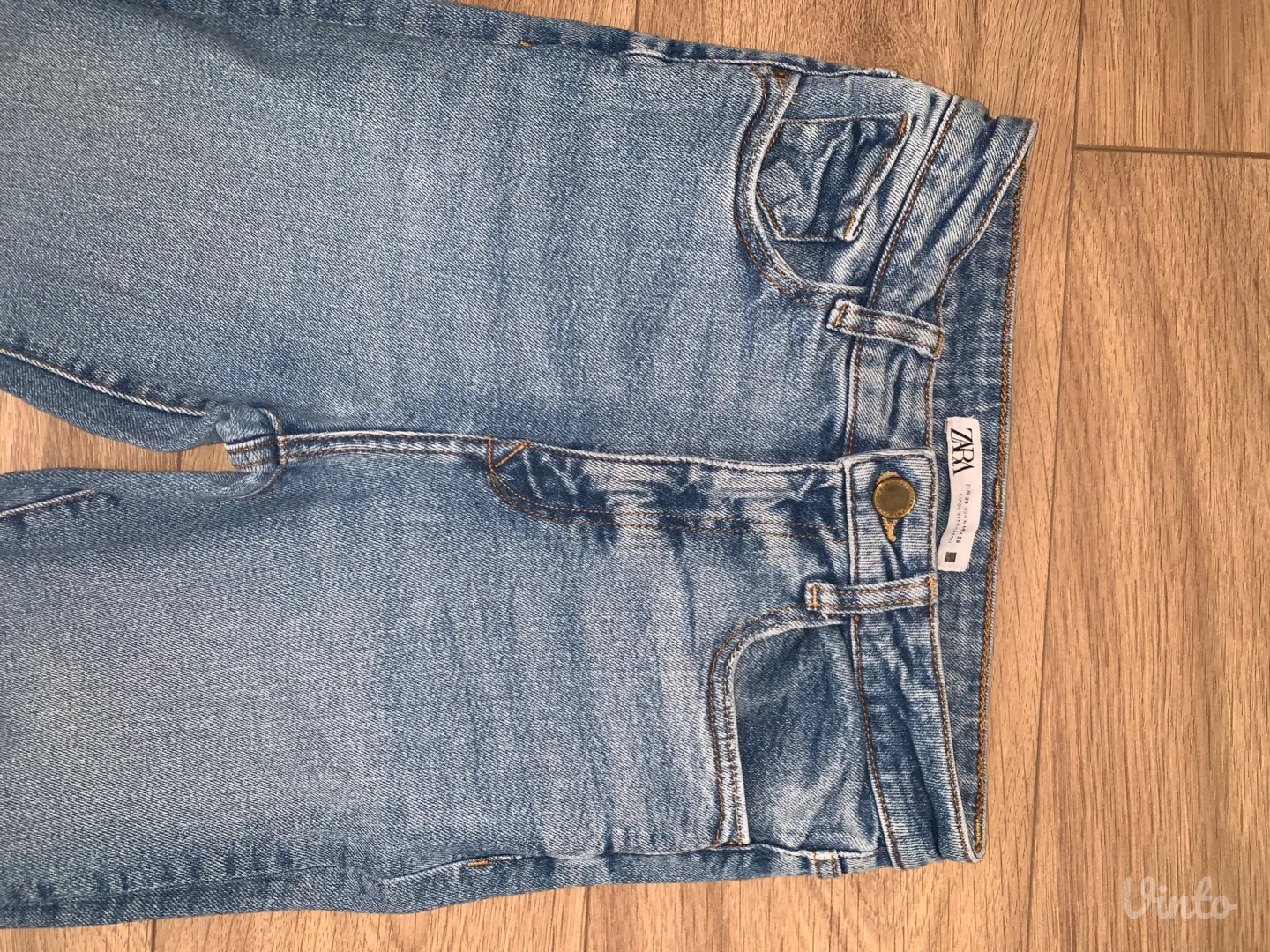 Zara - farmerke sa sirokim nogavicama