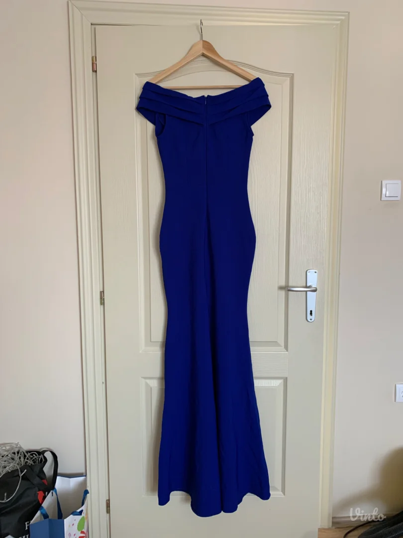 Elegantna dugacka haljina