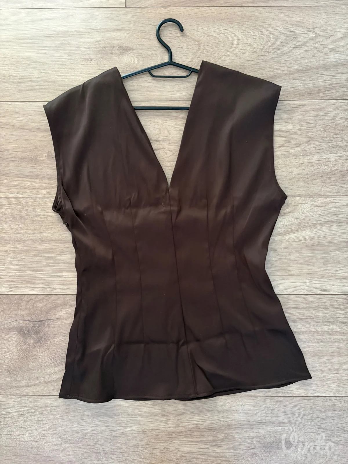 H&M elegantna braon majica